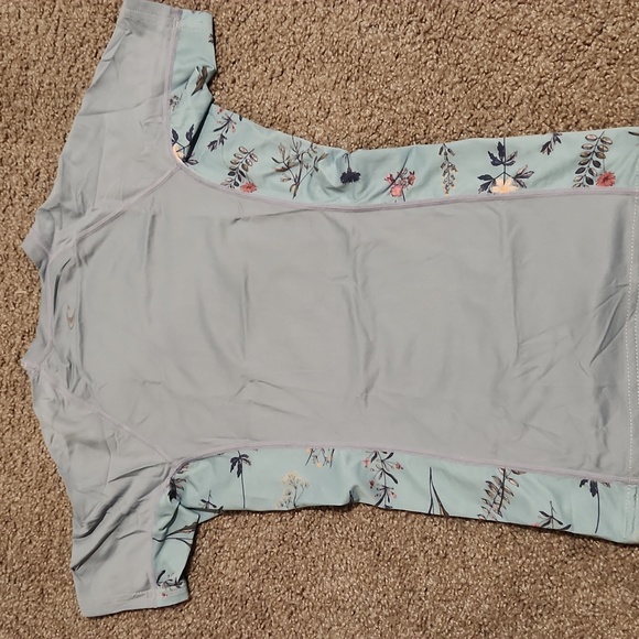 O'Neill Light Blue Performance Top / Rash Guard - Picture 4 of 4
